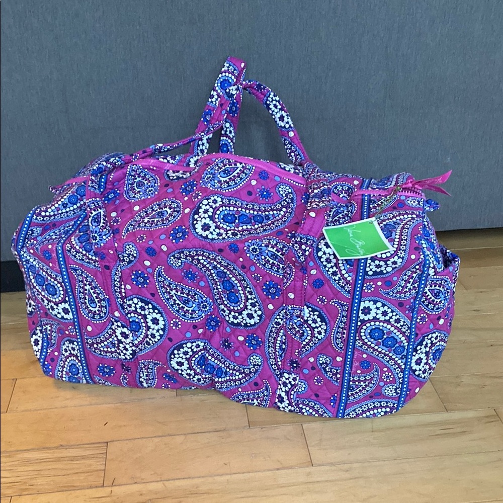 Vera Bradley Weekended Duffle Travel Bag and Makeup Pouch - Picture 3 of 10